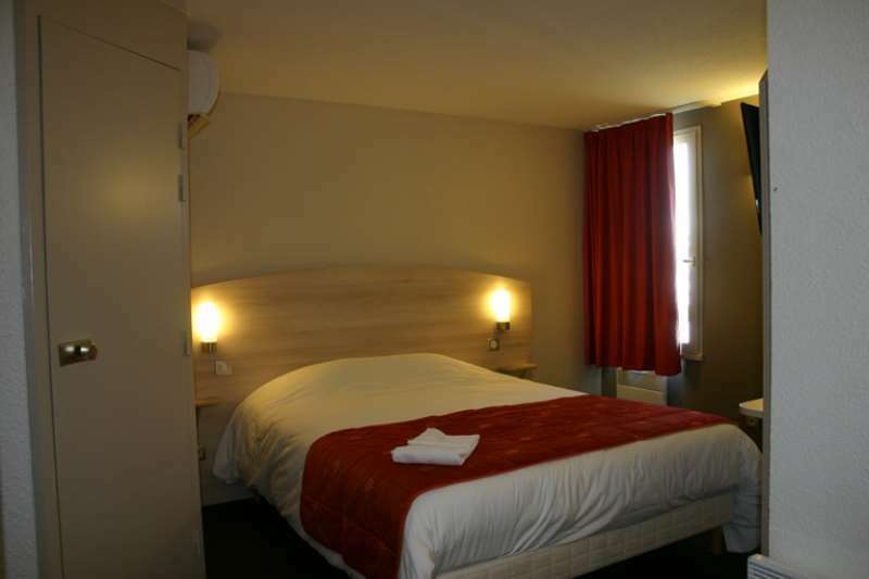 Brit Hotel La Rochelle Perigny Room photo